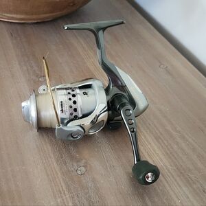Okuma Stratus SGT-30 Spinning Reel – 9 Ball Bearings – Smooth